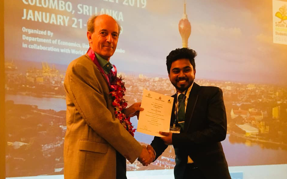 Mr. Pasan Wijayawardhana; Undergraduate of the FMSC wins Best Paper Award at SAESM 2019