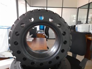 Aperture-solid-tire-produced-using-the-developed-compound-scaled